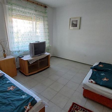 Malom Tavi Vendeghaz Tapolca Hotell Eksteriør bilde